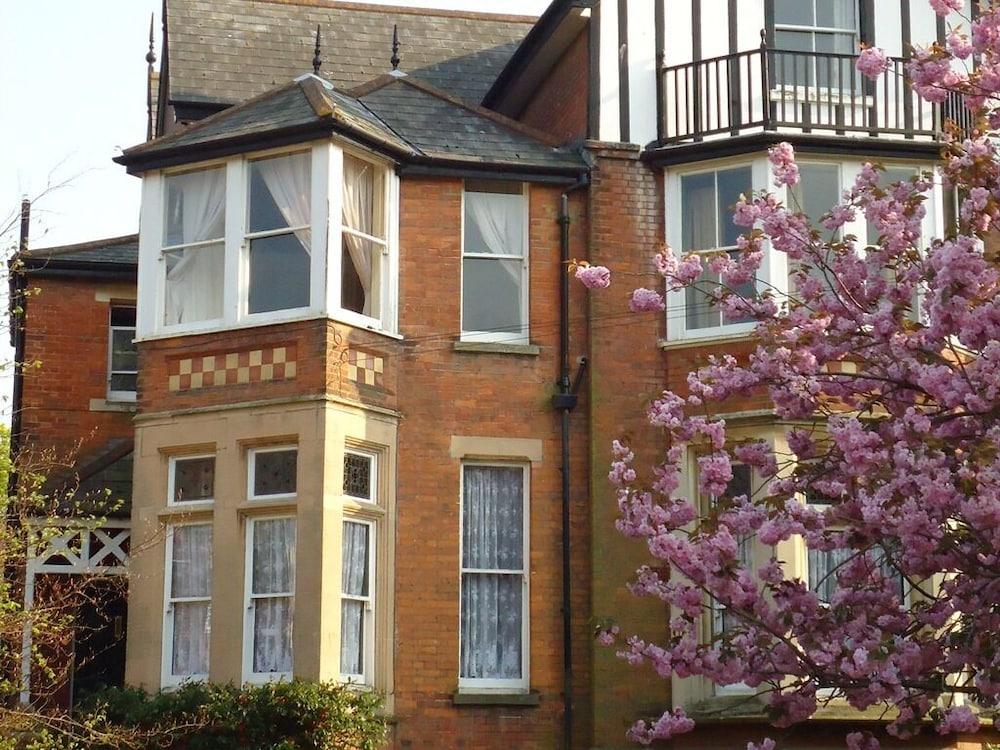 هاستَنغ St Benedict - Victorian Bed And Breakfast المظهر الخارجي الصورة