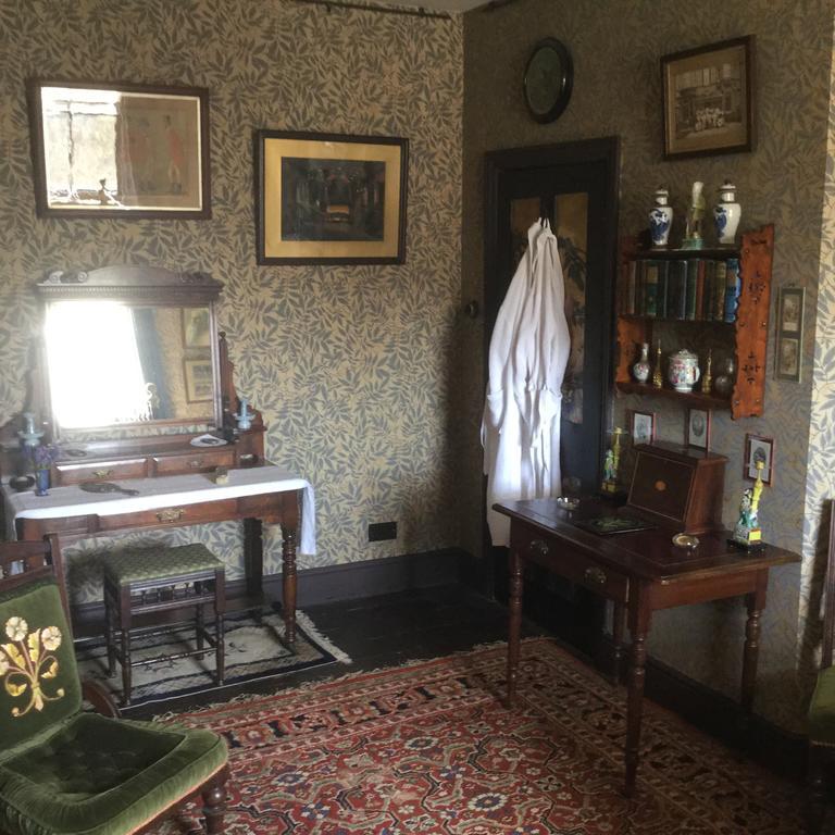 هاستَنغ St Benedict - Victorian Bed And Breakfast الغرفة الصورة